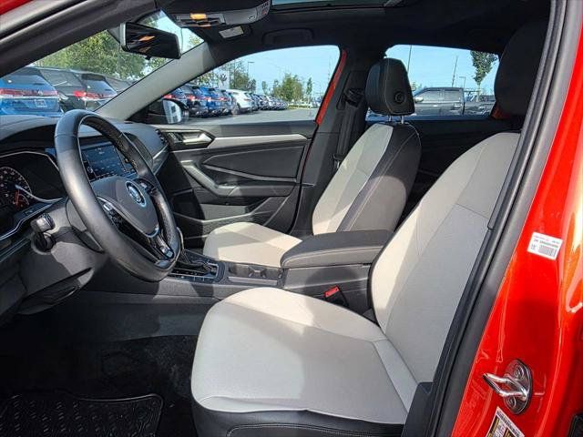 Used 2021 Volkswagen Jetta R-Line FWD image 20