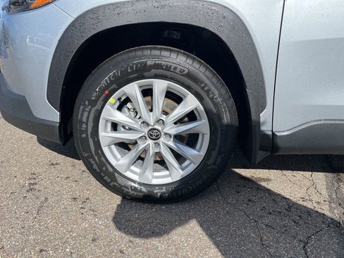 Certified 2026 Toyota Corolla Cross LE image 8