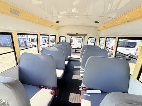 Used 2009 Chevrolet Express 3500 w/ School Bus Package RWD image 6