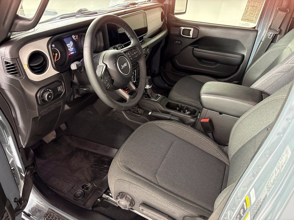 Used 2026 Jeep Wrangler Unlimited Sport AWD/4WD image 27