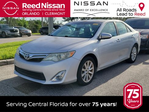 Used 2013 Toyota Camry XLE FWD image 1