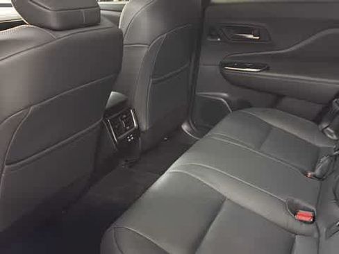 Used 2025 Toyota Crown Signia w/ Advanced Technology Package AWD/4WD image 29