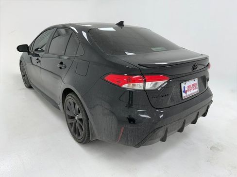 Used 2023 Toyota Corolla SE image 7