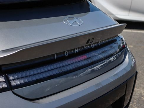Used 2023 Hyundai Ioniq 6 SEL RWD image 10