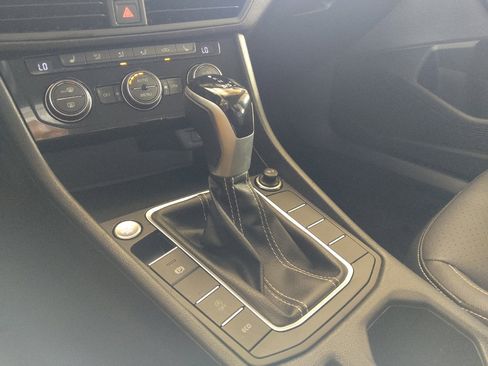 Used 2024 Volkswagen Jetta SE FWD image 26