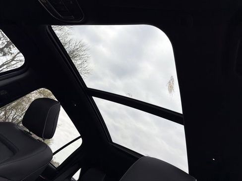 Used 2025 Jeep Wagoneer S Limited image 23