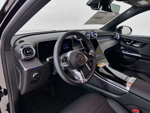 New 2026 Mercedes-Benz GLC 300 image 10
