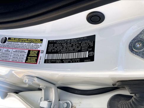 Used 2025 Toyota Camry SE FWD image 66