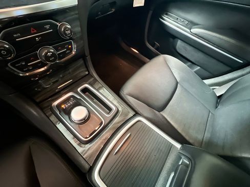 Used 2021 Chrysler 300 Touring w/ Sport Appearance Package image 26