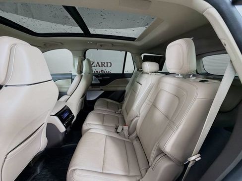 Used 2022 Lincoln Aviator Reserve w/ Equipment Group 201A RWD image 29