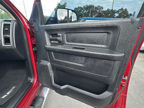 Used 2015 RAM 1500 Express AWD/4WD image 31