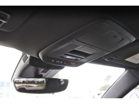 Used 2026 Buick Enclave Sport Touring w/ Power Package FWD image 22