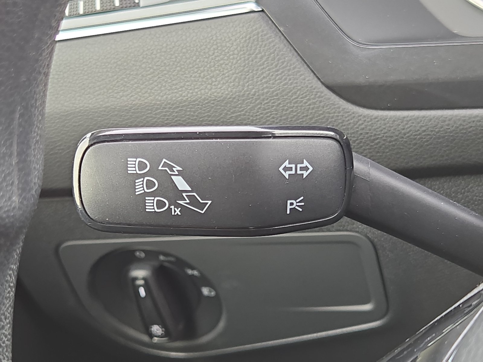 Used 2021 Volkswagen Tiguan S AWD/4WD image 28