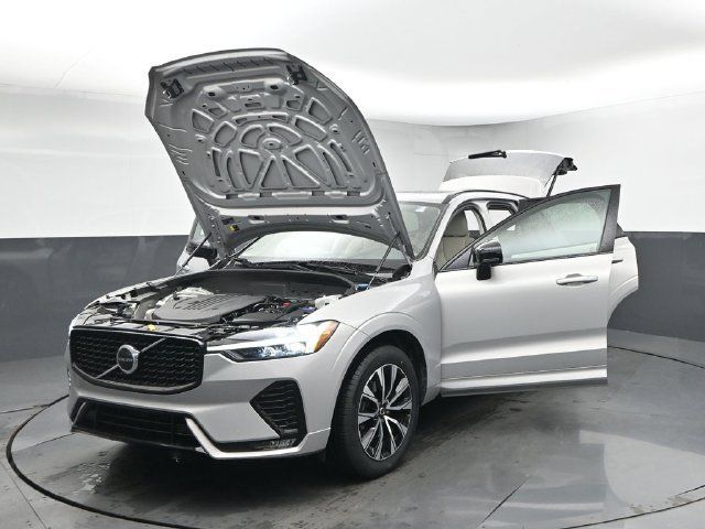 Used 2024 Volvo XC60 B5 Core AWD/4WD image 50