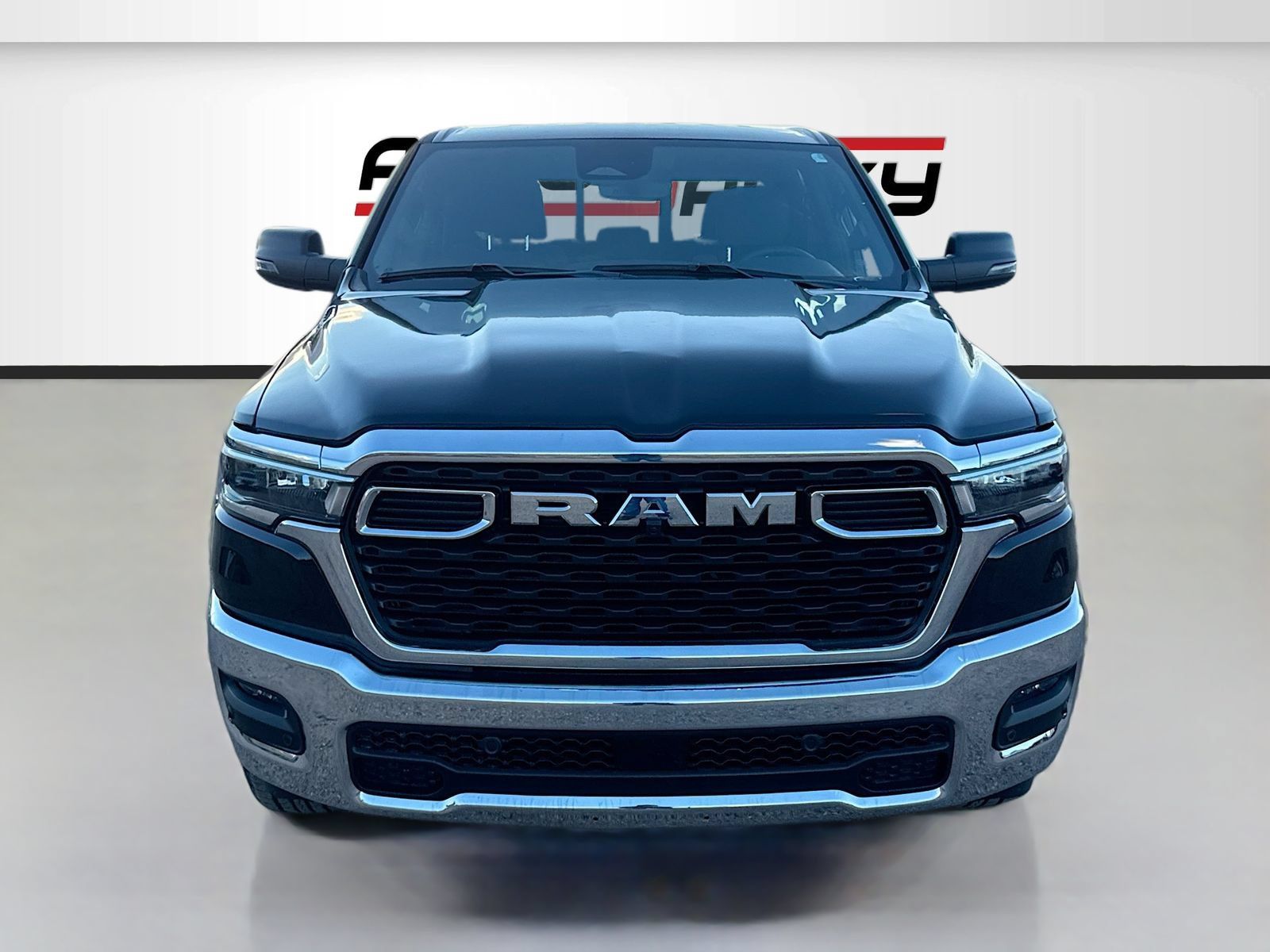 Used 2025 RAM 1500 Big Horn AWD/4WD image 2