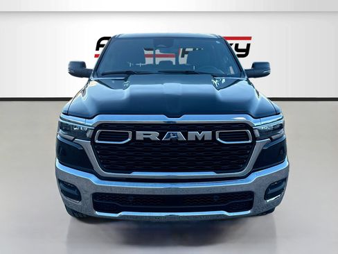 Used 2025 RAM 1500 Big Horn AWD/4WD image 2