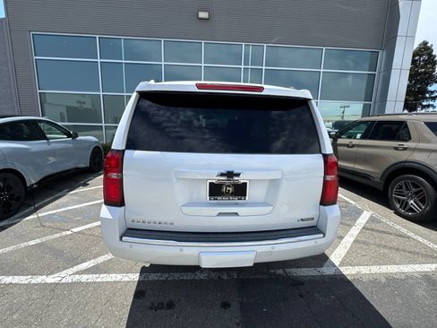 Used 2018 Chevrolet Suburban Premier AWD/4WD image 6