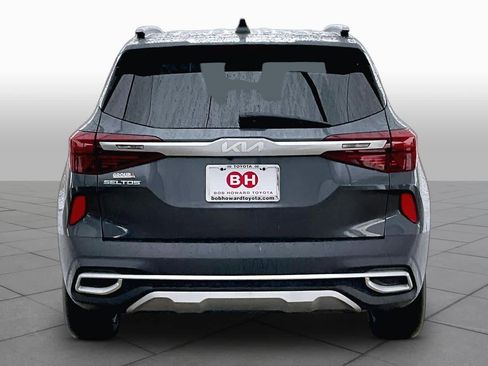 Used 2023 Kia Seltos SX w/ SX Sunroof Package AWD/4WD image 5