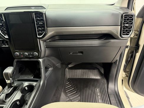 Used 2025 Ford Ranger XLT w/ FX4 Off-Road Package image 37