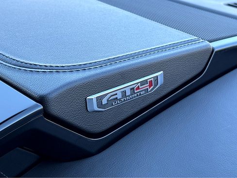 New 2025 GMC Yukon AT4 Ultimate image 43