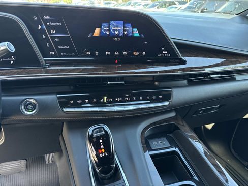 Used 2021 Cadillac Escalade Sport Platinum w/ Heavy-Duty Trailer Package image 27