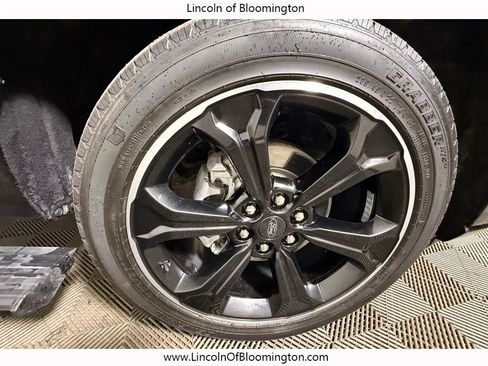 Used 2022 Ford Expedition Max Limited image 15