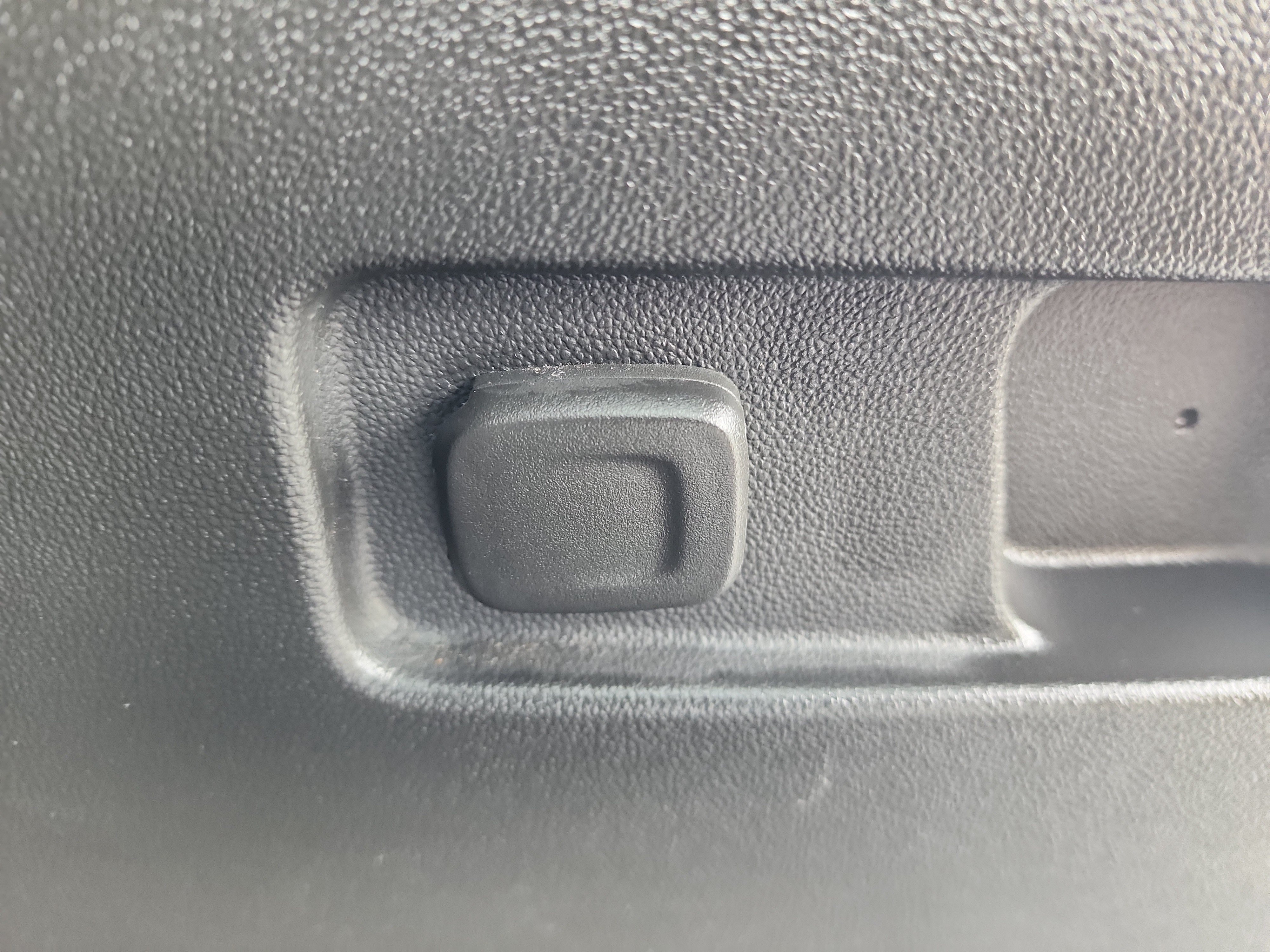 Certified 2023 GMC Acadia SLE w/ Driver Convenience Package AWD/4WD image 31