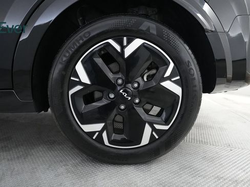 Used 2024 Kia Niro Wind FWD image 9