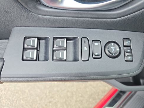 Used 2025 Honda Pilot Black Edition image 24