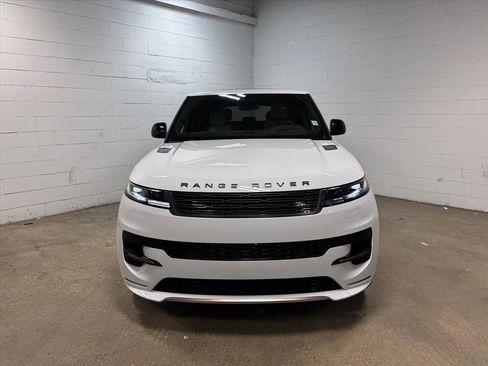 New 2026 Land Rover Range Rover Sport Dynamic SE AWD/4WD image 3