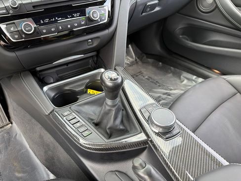 Used 2019 BMW M4 Coupe w/ Competition Package RWD image 21