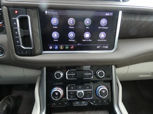 Used 2021 GMC Yukon XL Denali w/ Denali Ultimate Package image 23