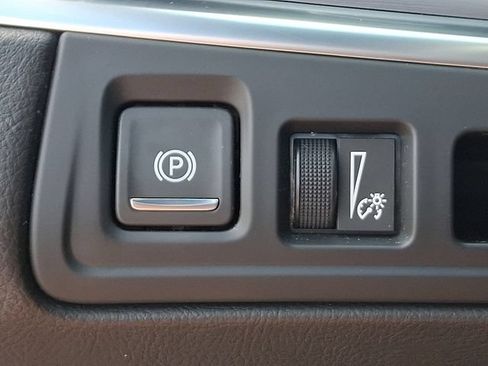 Used 2025 Cadillac XT5 Luxury w/ LPO, Floor Liner Package AWD/4WD image 21