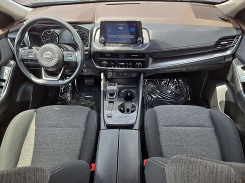 Used 2023 Nissan Rogue SV FWD image 16