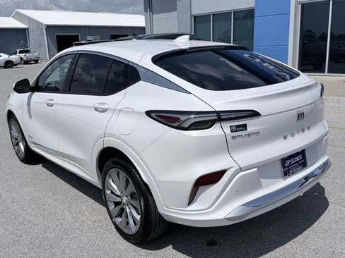 Used 2025 Buick Envista Avenir FWD image 5