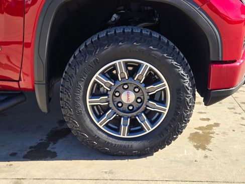 Certified 2024 GMC Sierra 1500 AT4 w/ Technology Package image 33