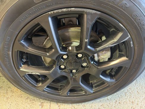 Used 2022 Jeep Compass Latitude AWD/4WD image 38