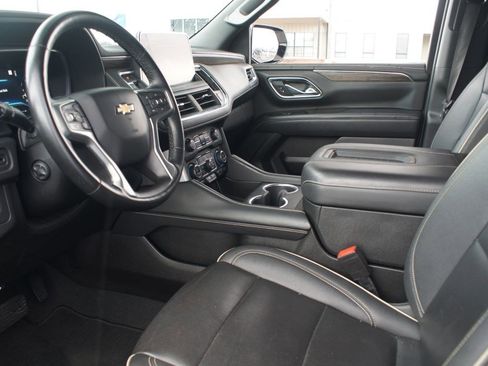 Used 2023 Chevrolet Suburban Premier RWD image 13