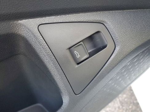 New 2026 Volkswagen Jetta SE FWD image 14