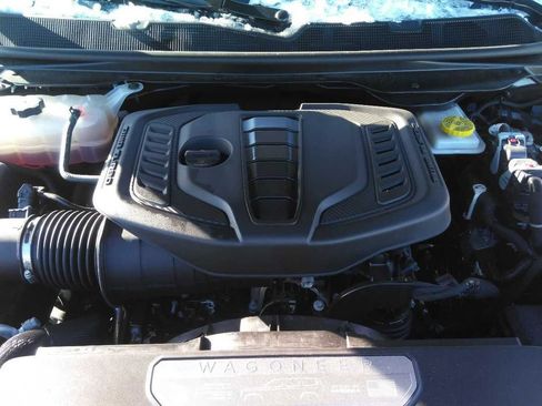 Used 2024 Jeep Wagoneer Series II AWD/4WD image 3
