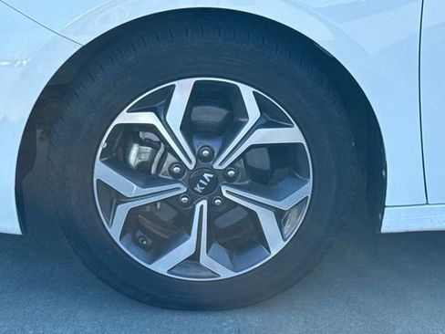 Used 2020 Kia Forte LXS image 5