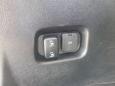 Used 2024 Ford Edge SEL image 11