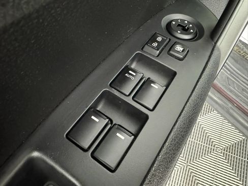 Used 2014 Kia Sorento EX AWD/4WD image 36