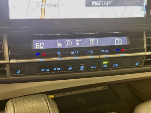 Used 2024 Toyota Sienna XLE w/ XLE Plus Package AWD/4WD image 24