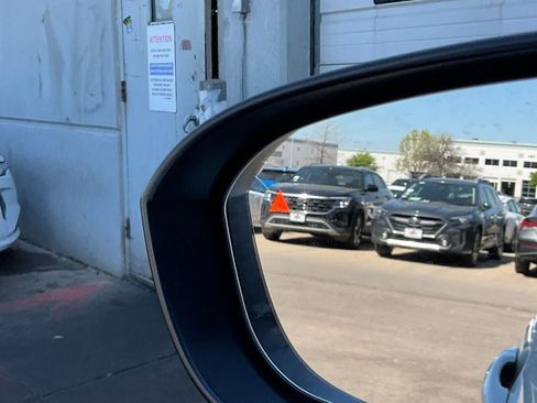 Used 2025 Nissan Rogue SV image 19