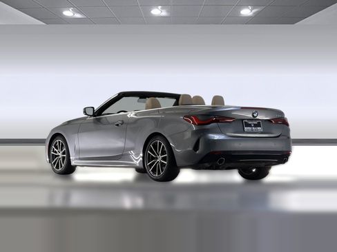 Used 2024 BMW 430i Convertible w/ Premium Package RWD image 3