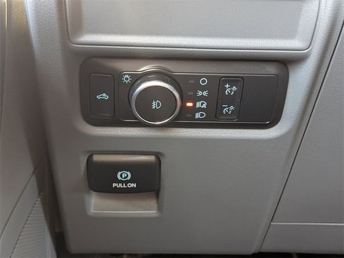 Used 2022 Ford F150 XLT image 29