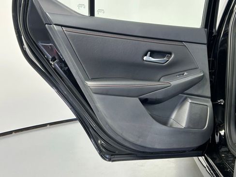 Used 2025 Nissan Sentra SR w/ Midnight Edition FWD image 13