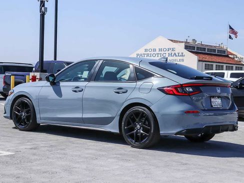 Used 2023 Honda Civic Sport image 6