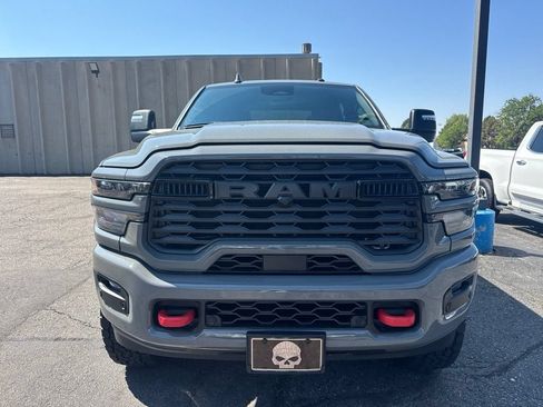 Used 2025 RAM 2500 Big Horn AWD/4WD image 2